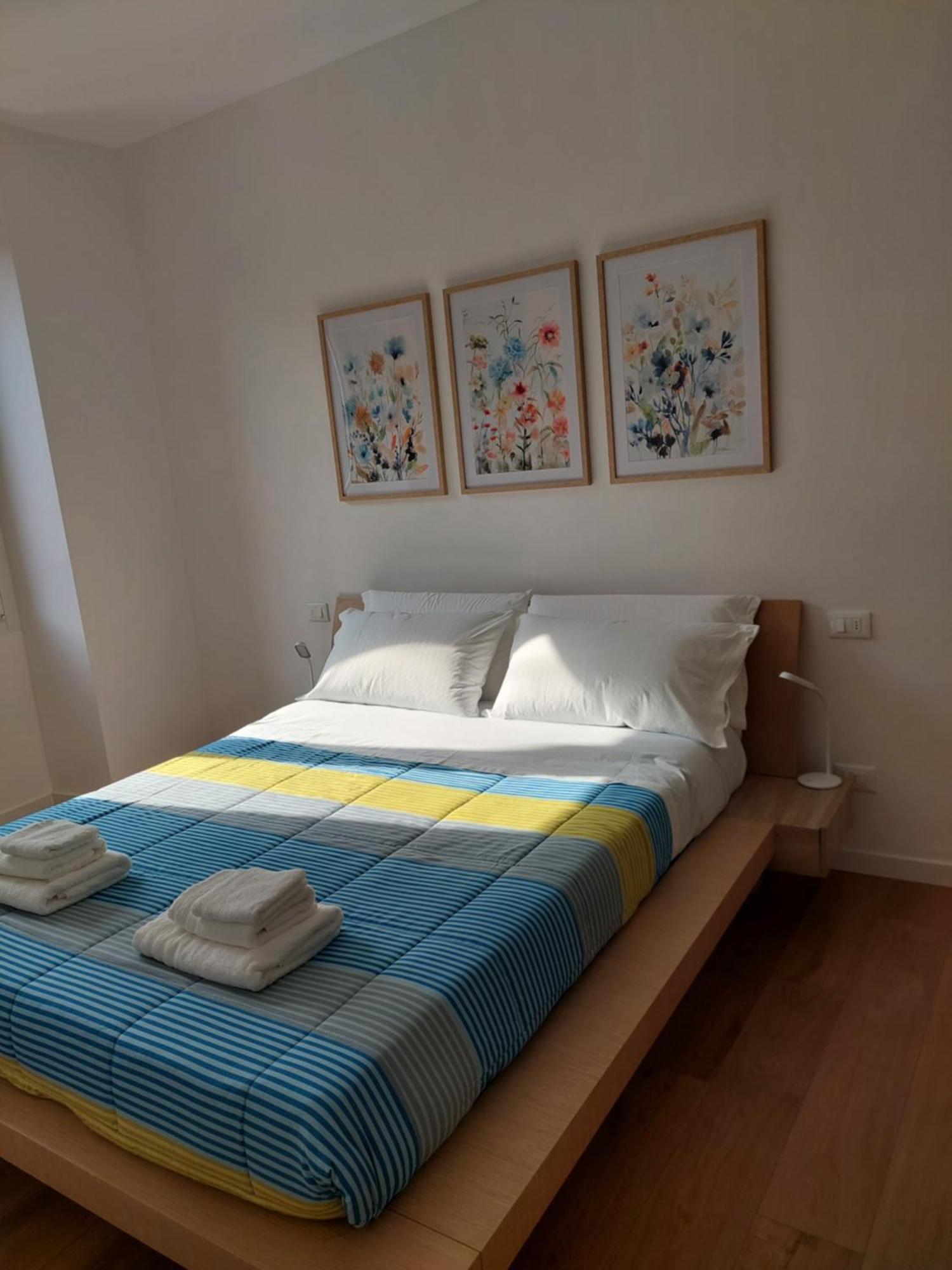 Casa Mappamondo Lecco Bagian luar foto